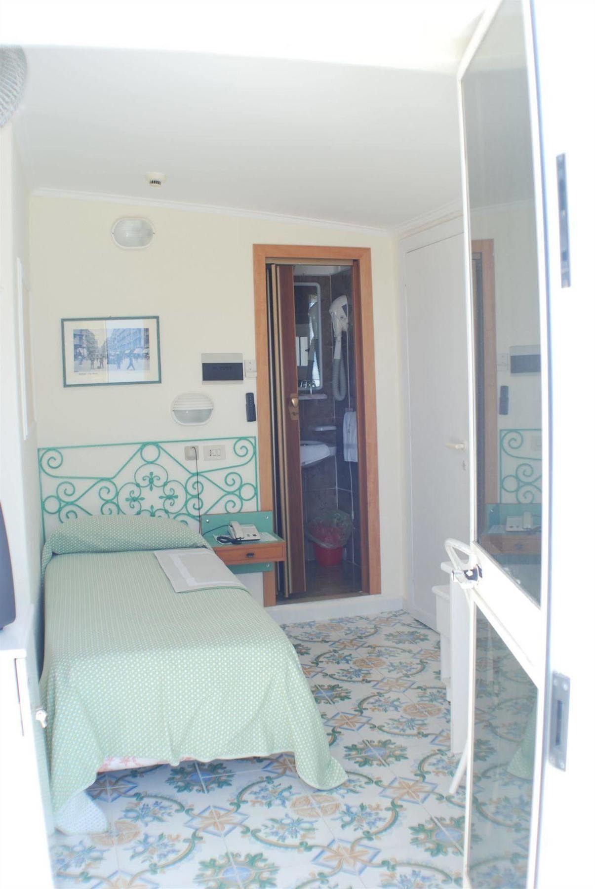 Hotel La Palma Sant'Angelo  Ngoại thất bức ảnh